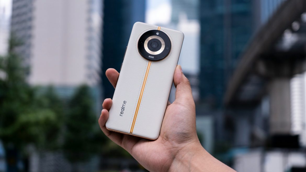 भारत में रियलमी की नई रणनीति: Realme 12+ 5G और दमदार बैटरी वाले Realme 16 5G की मार्केट में एंट्री